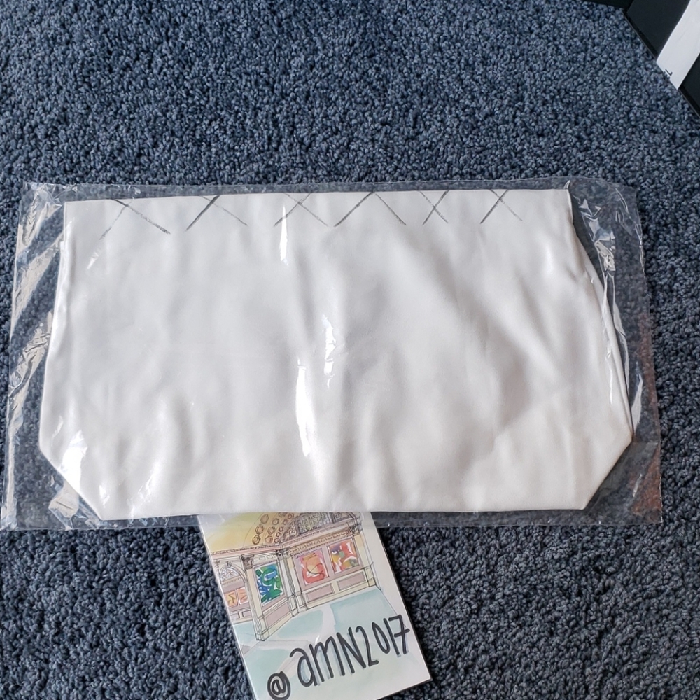 Brand New Large - Chanel Dust bag signed by Karl Lagerfeld - Picture 3 of 4